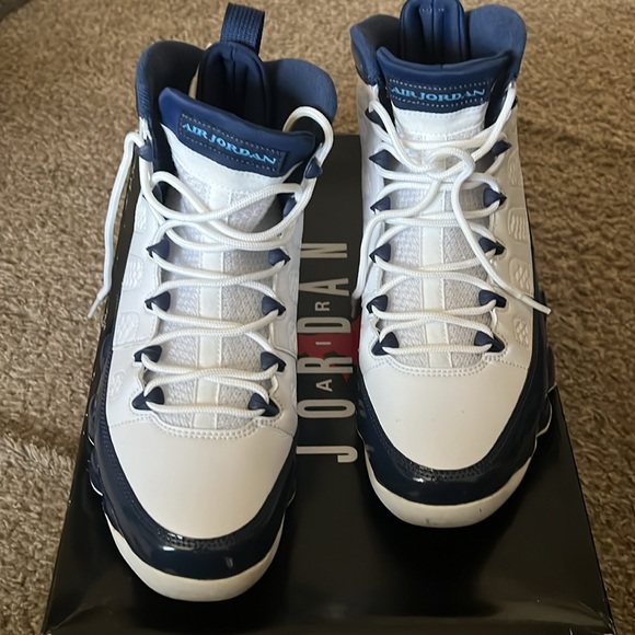 Men’s Jordan 9 retro - Picture 2 of 7